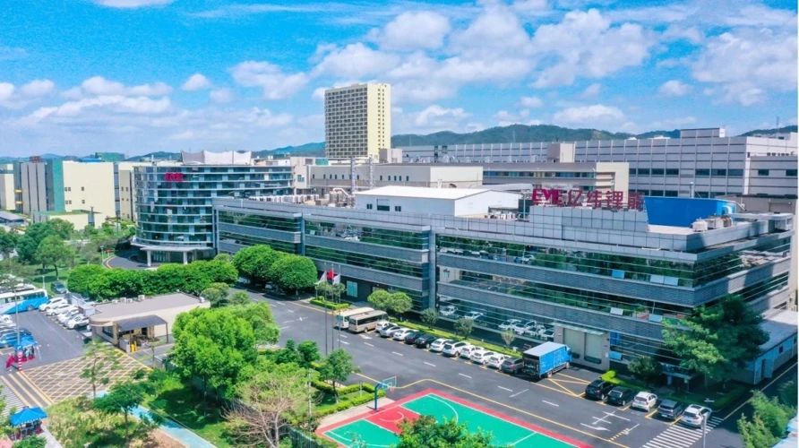 鋰電大佬官宣！半固態電池已經設計定型成功！
